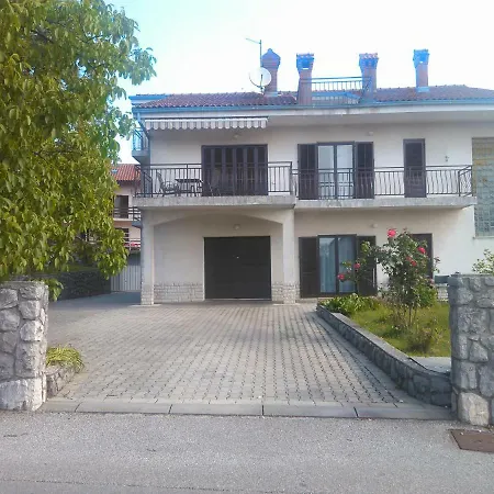 Viki Apartment