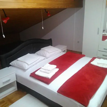 Viki Apartment